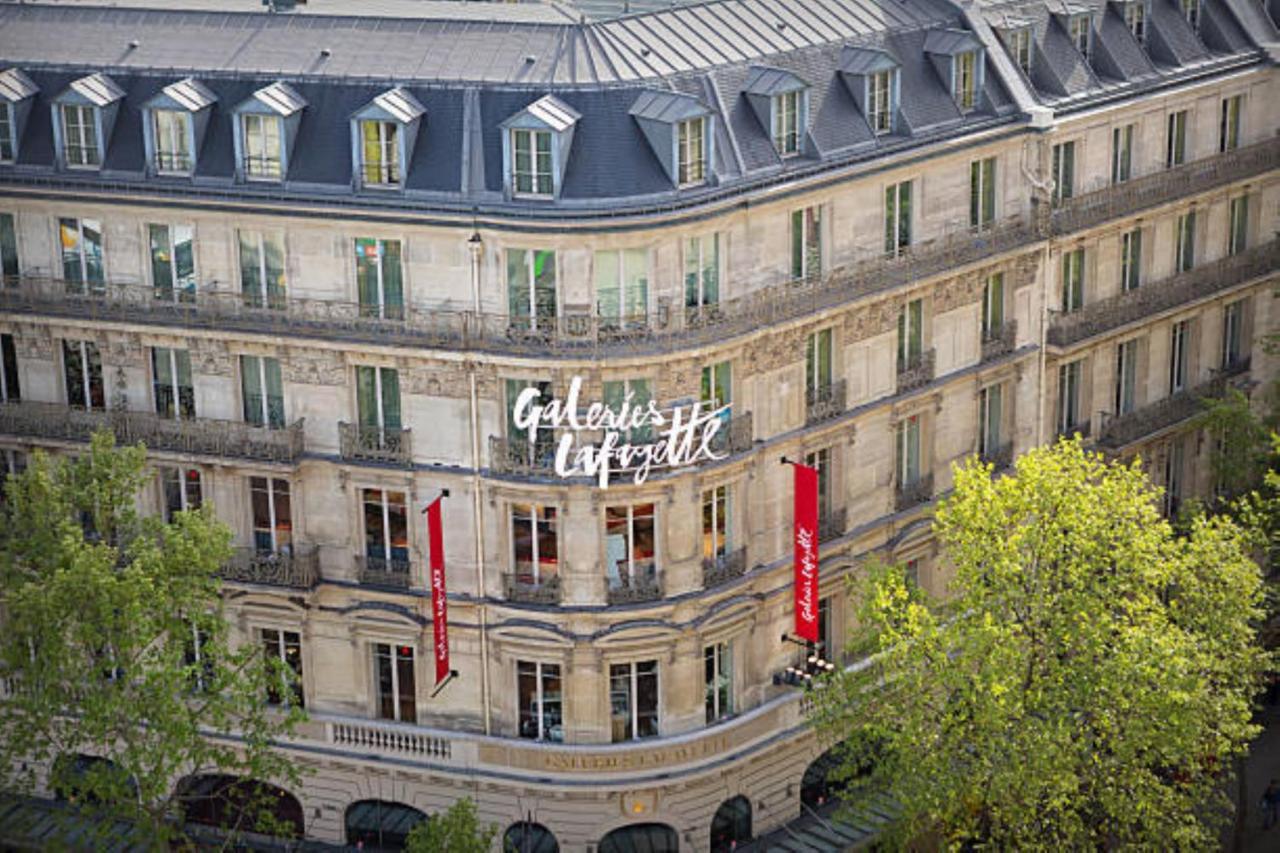 Holiday Inn Paris Elysees, An Ihg Hotel Exterior foto